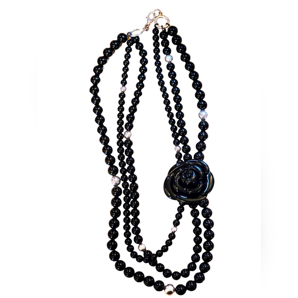 Retro Chunky Style Multi Tier Rose Necklace Black and Silver - Picture 3 of 4